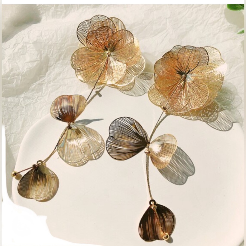 Gold Floral Earrings